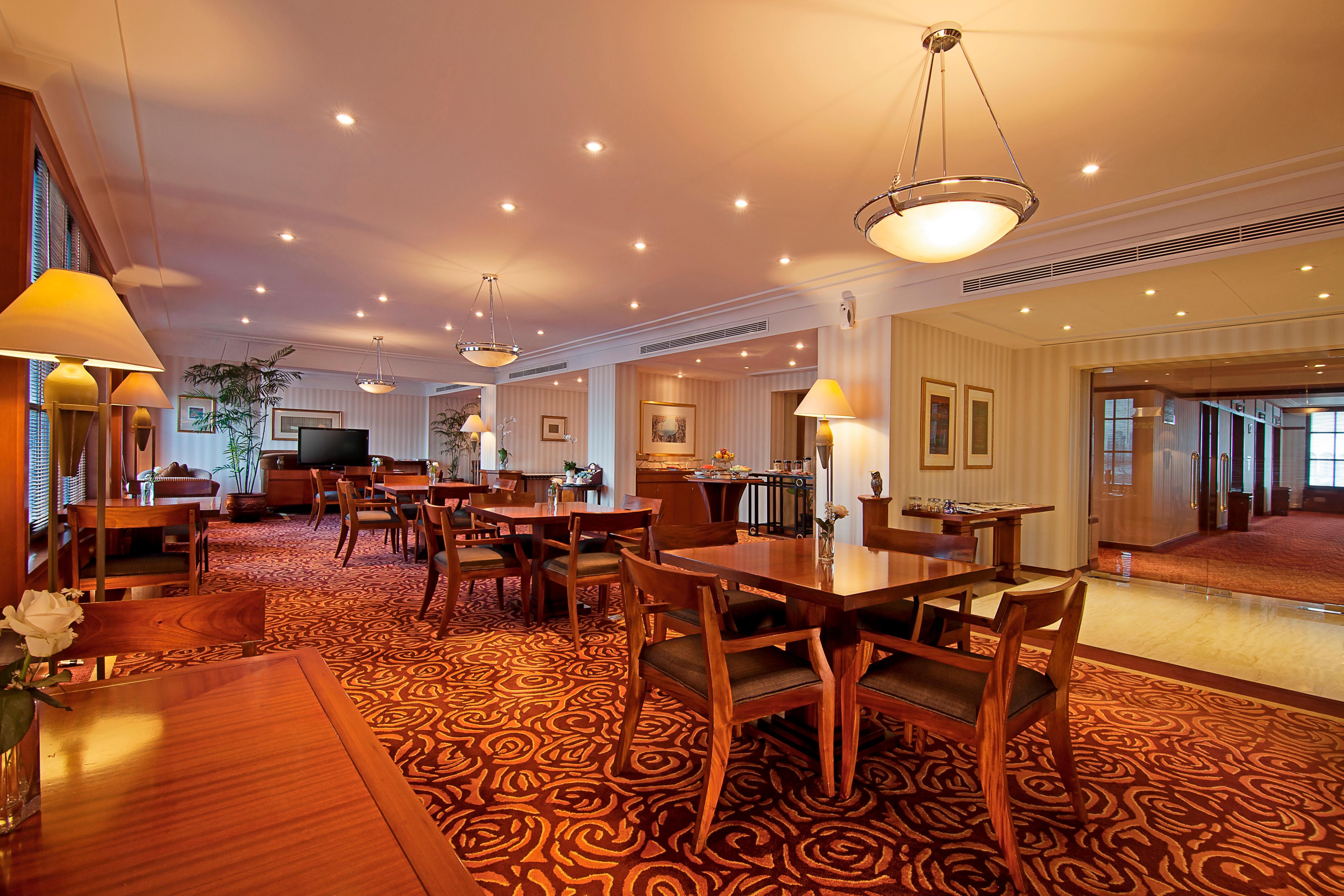 ג'קרטה Redtop Hotel & Convention Center מראה חיצוני תמונה