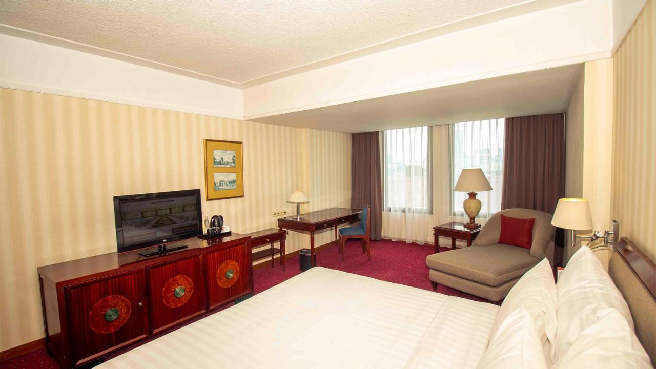 ג'קרטה Redtop Hotel & Convention Center מראה חיצוני תמונה