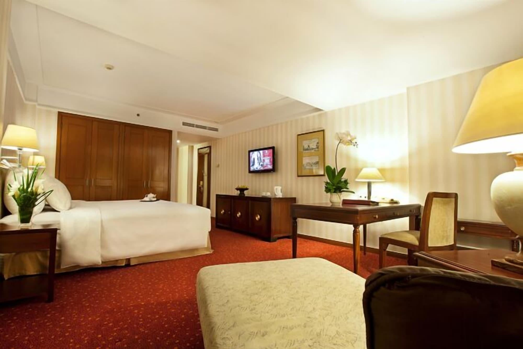 ג'קרטה Redtop Hotel & Convention Center מראה חיצוני תמונה