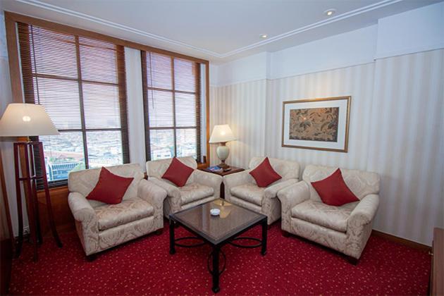 ג'קרטה Redtop Hotel & Convention Center מראה חיצוני תמונה