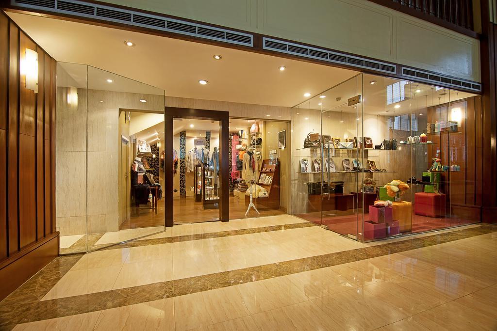 ג'קרטה Redtop Hotel & Convention Center מראה חיצוני תמונה